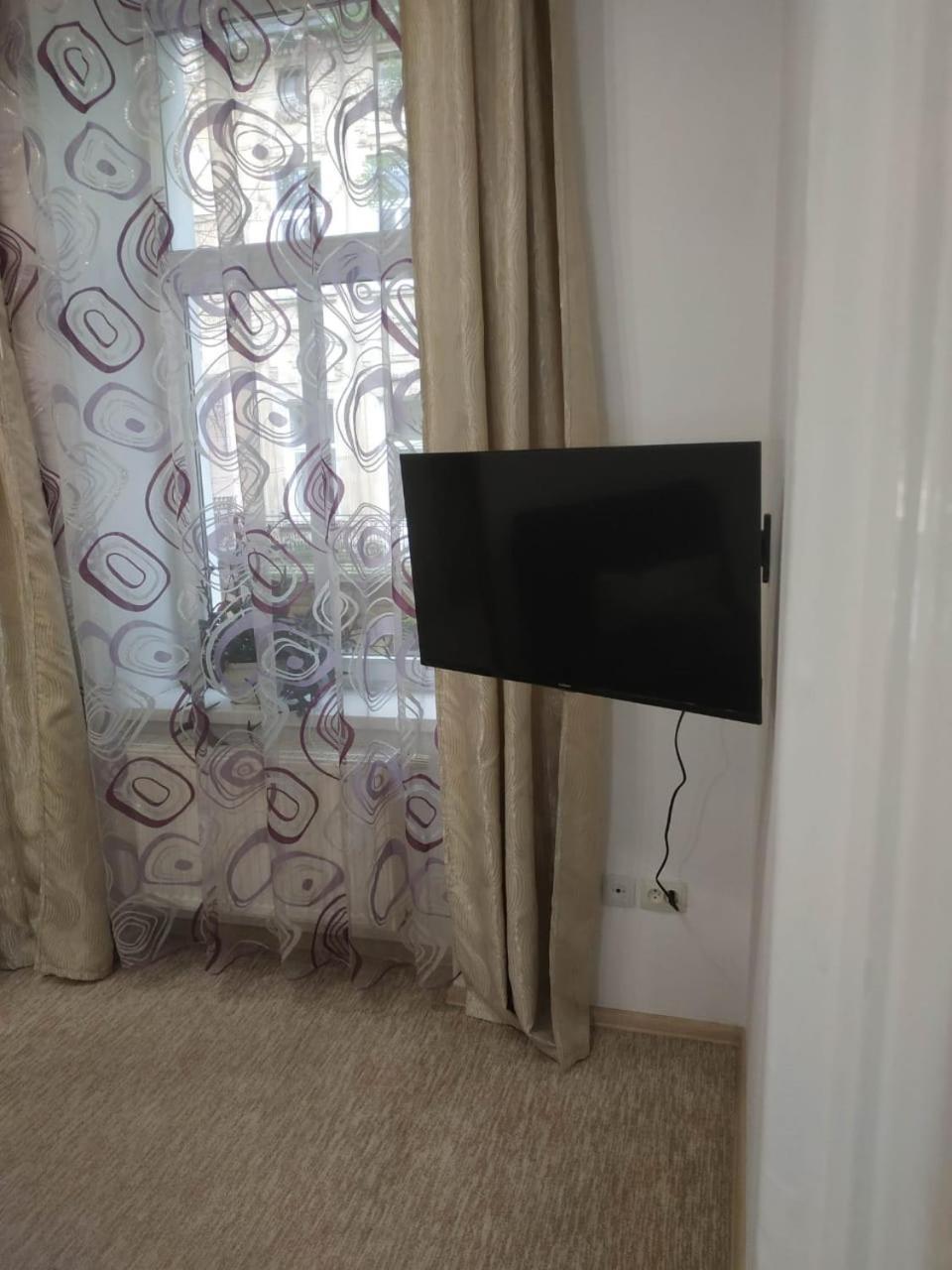 Cosy flat Appartement Lviv Buitenkant foto